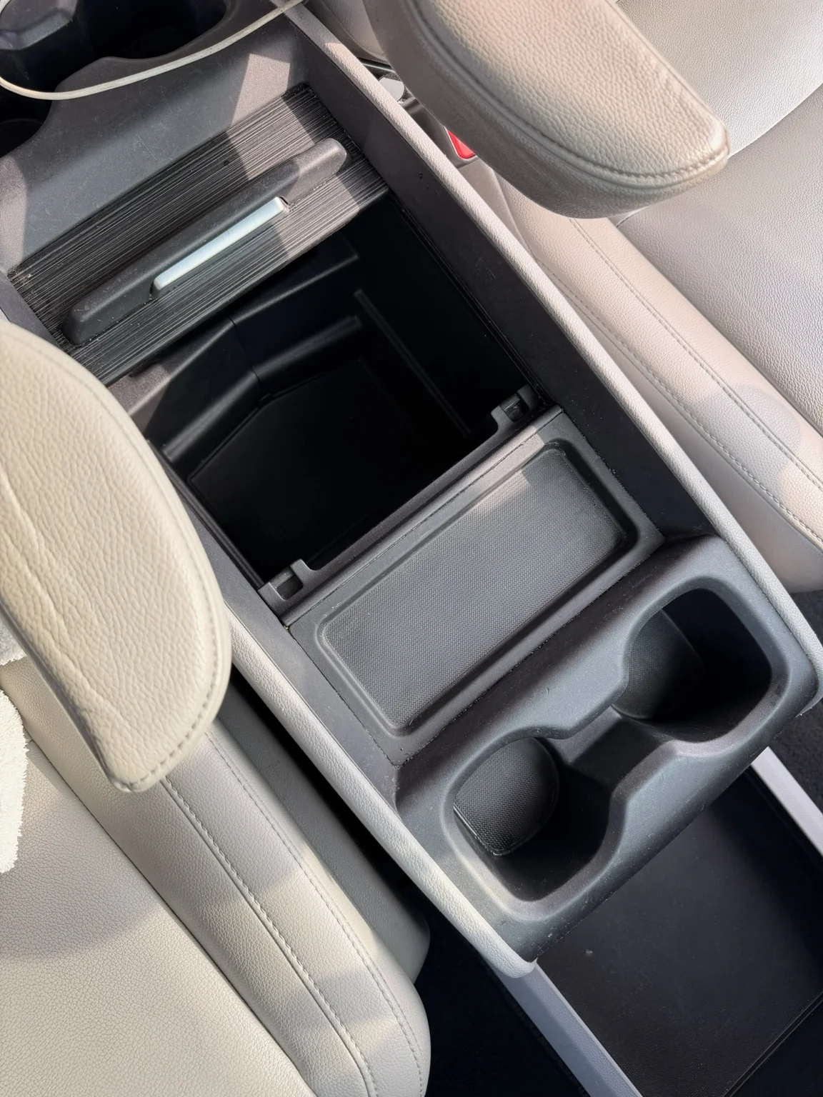 Vehicle centre console after Ancore interior detailing