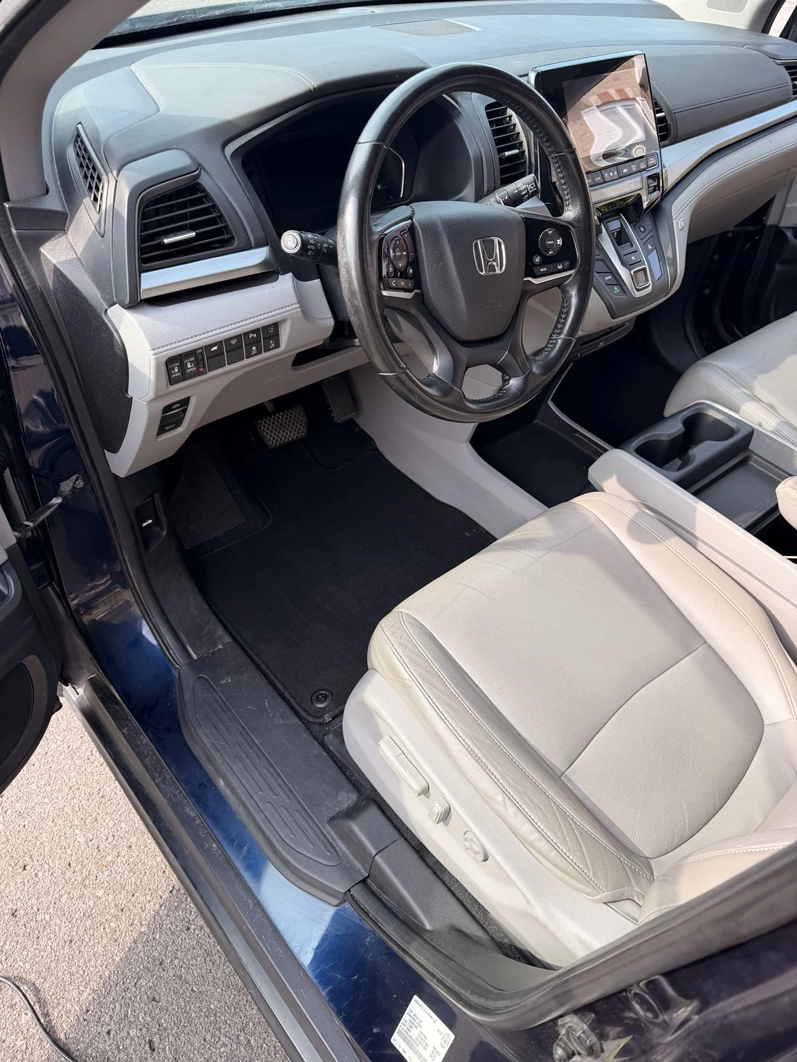 Professionally detailed Honda interior